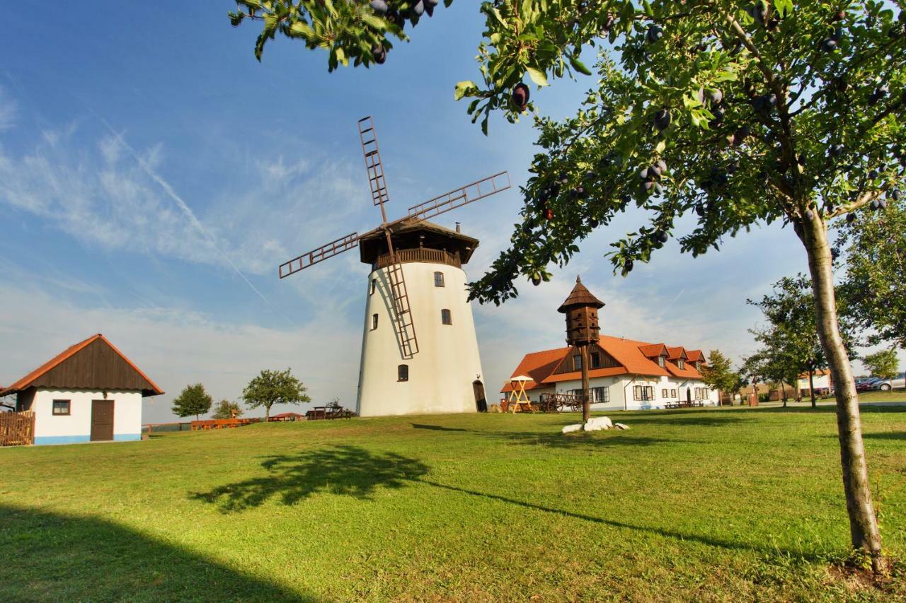 Bukovansky Mlyn Bukovany Exterior photo